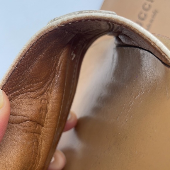 Gucci White leather trim horsebit flat slide sandals 39.5 - Picture 7 of 11